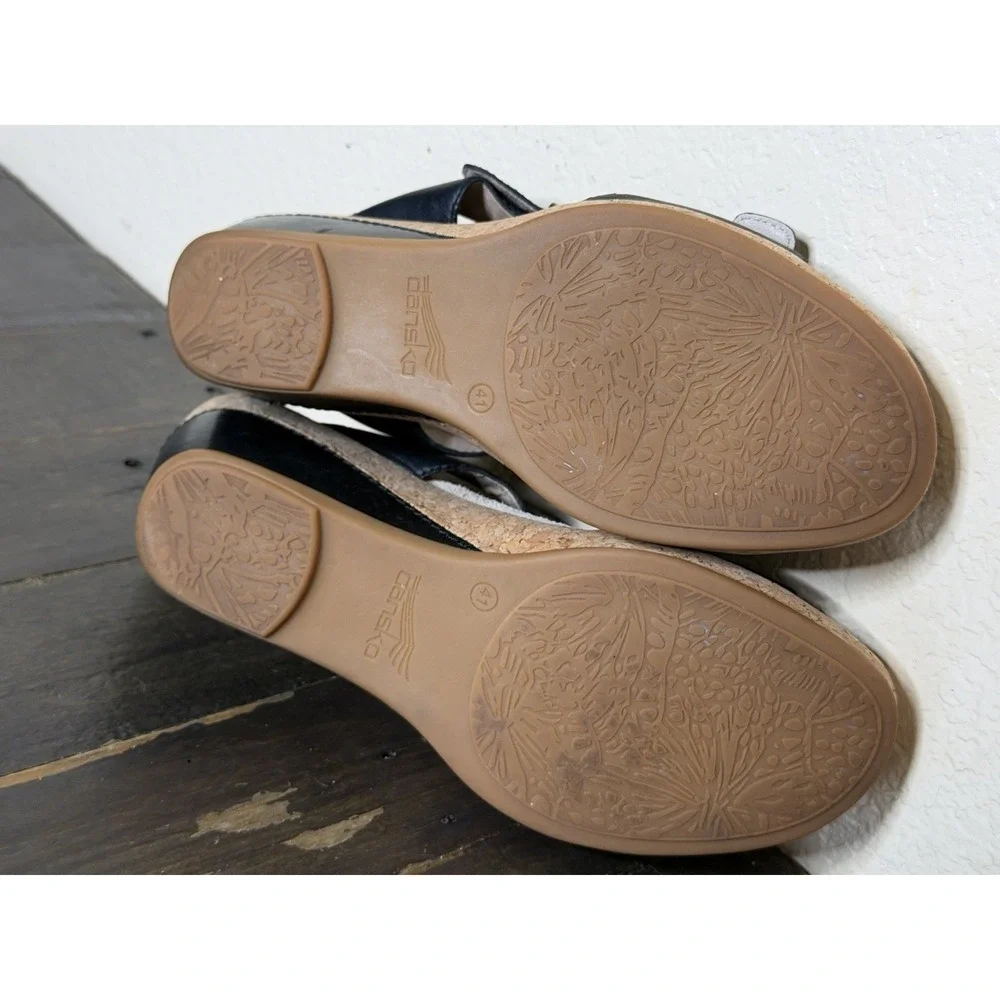 Dansko step into